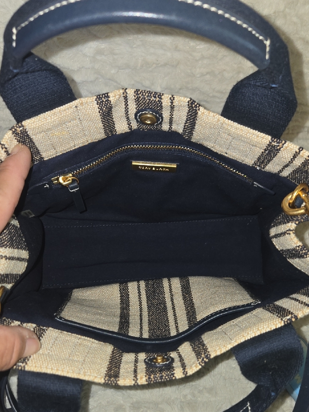 Tory Burch Blue & Cream Striped Crossbody Tote With Large Tory Emblem EUC - Picture 6 of 9